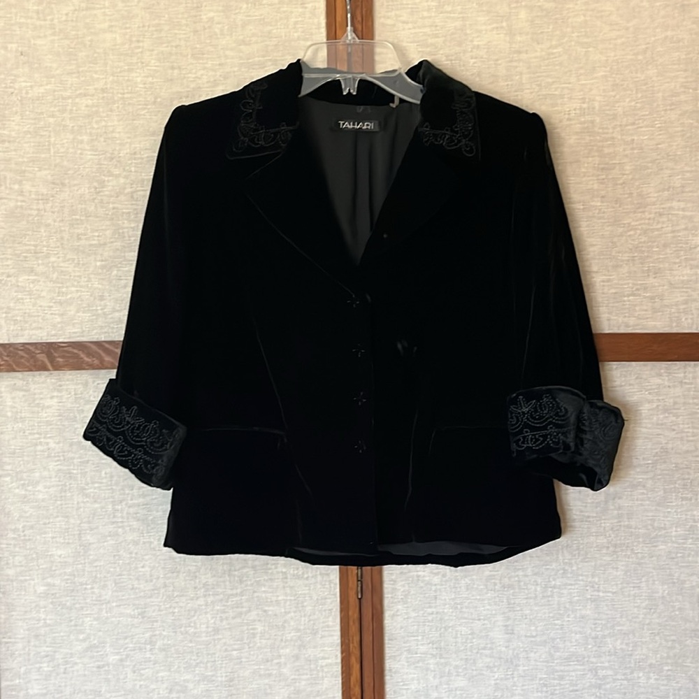 Tahari Black Velvet Dressy Blazer Embroidered Collar and Cuffs 3/4 Sleeves